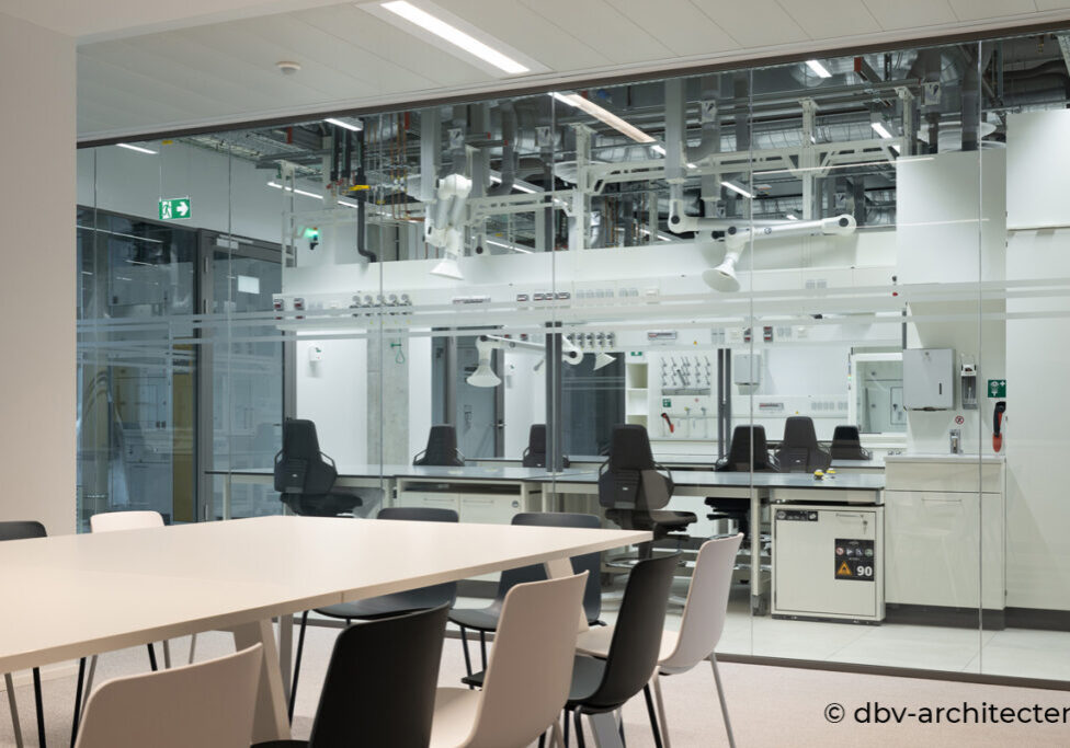 UAntwerpen_GebouwW_Tom-Van-Acker-©-dbv-architecten-25